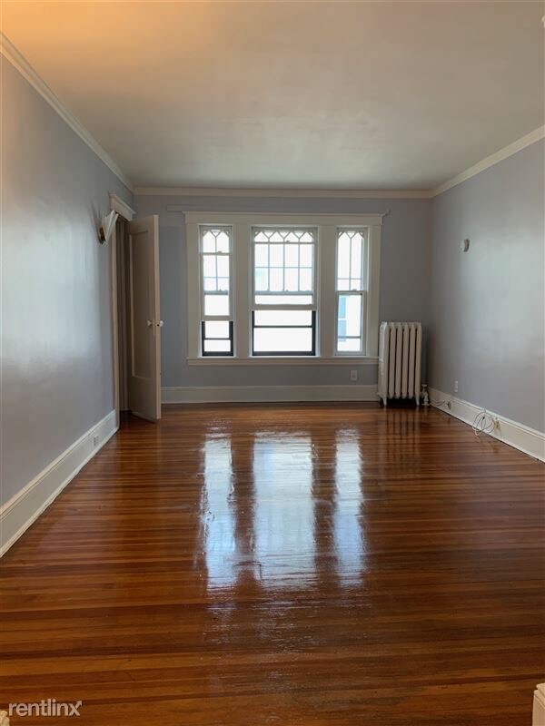 Building Photo - 31 Midland Ave