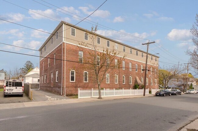 Foto del edificio - 35 Wyman St