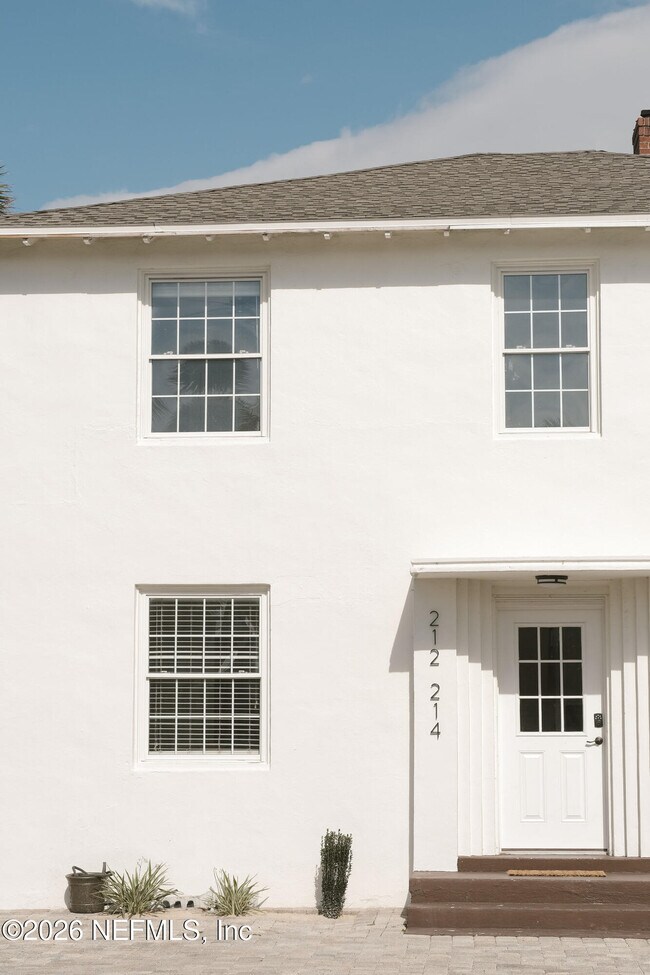 Foto del edificio - 212 Oak St