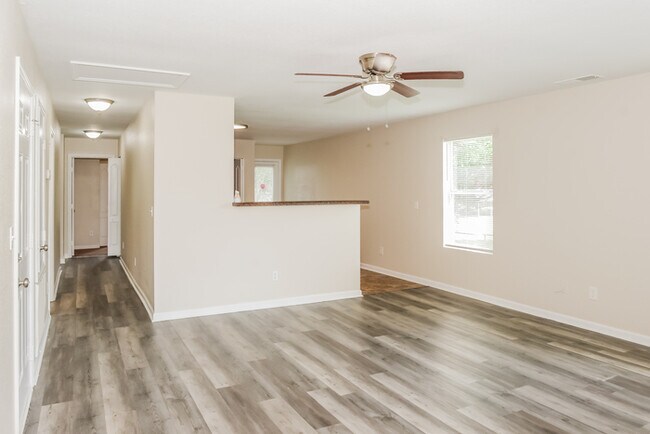 Foto del edificio - 109 Jesse Layne Dr