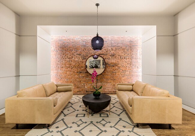 Foto del edificio - 97 S Jackson St