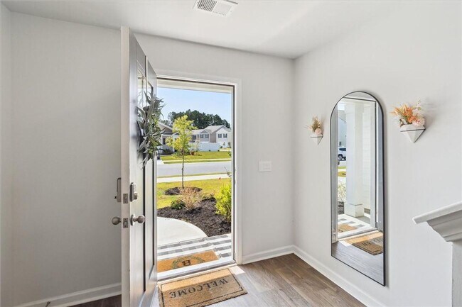 Foto del edificio - Spacious 5-Bed Home in Rice Hope Community...