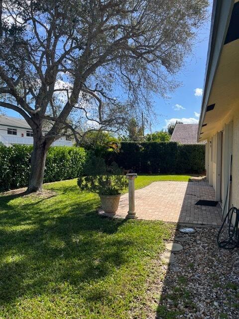 Foto del edificio - 4392 Colette Dr