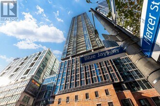 Building Photo - 88 Blue Jays Way