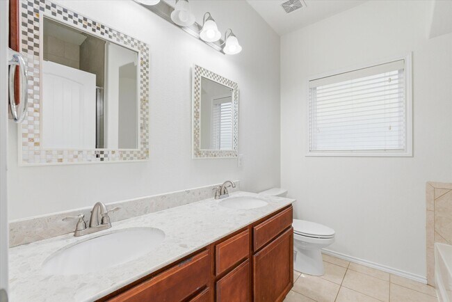 Foto del edificio - 17538 Monsoon Ct