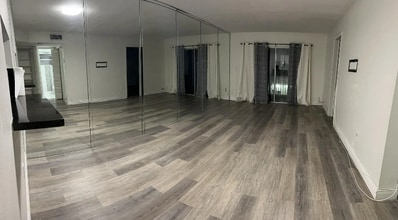 Building Photo - 1855 W 60th St