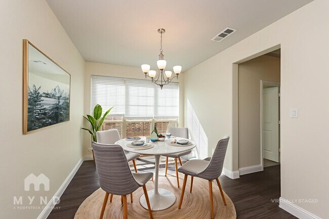 Foto del edificio - 3009 Damsel Sauvage Ln