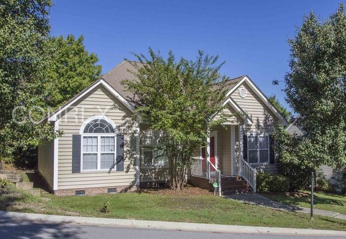 Primary Photo - 101 Pickwick Dr
