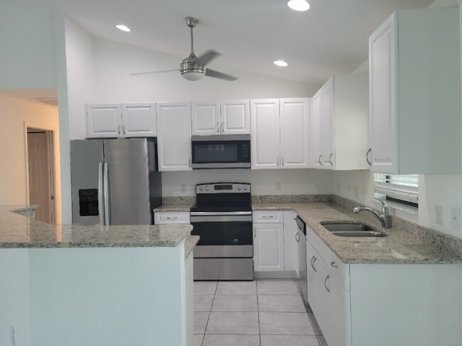 Foto del edificio - 322 SW 23rd St