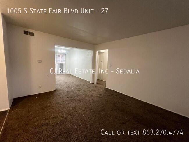 Building Photo - 1005 S State Fair Blvd