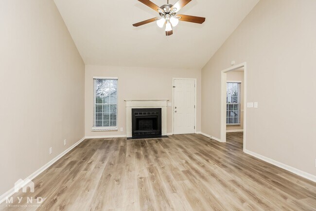 Foto del edificio - 3277 Towne Village Rd