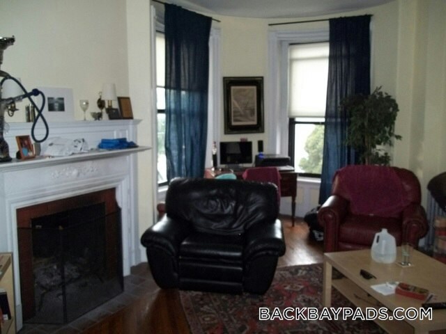 Building Photo - 504 Beacon St