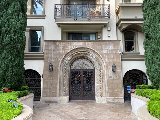 Foto del edificio - 10795 Wilshire Blvd
