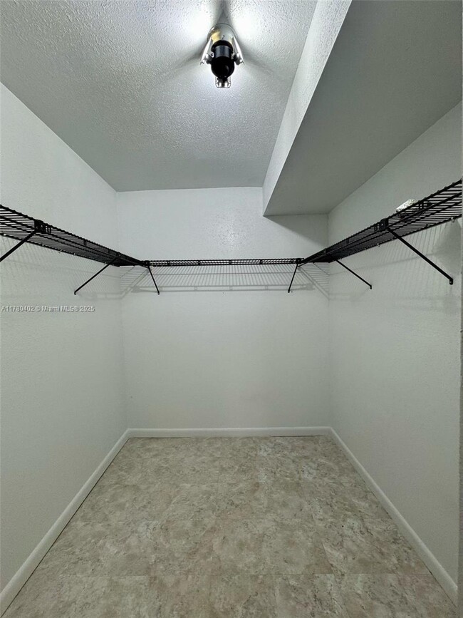 Building Photo - 8400 Lagos De Campo Blvd