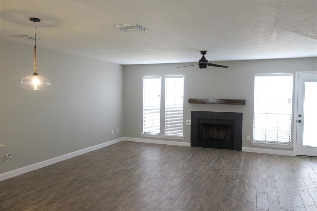 Primary Photo - 17345 Saturn Ln