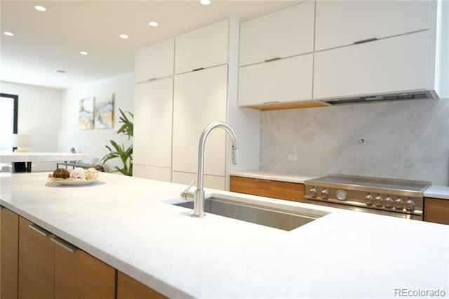 Building Photo - 3591 S Ogden St