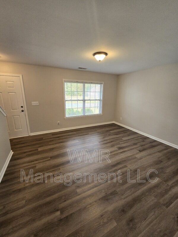 Foto del edificio - 1415 Cold Creek Pl