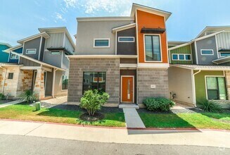 Building Photo - 1417 Lorraine Loop