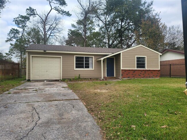 Building Photo - 4827 Bethany Ln