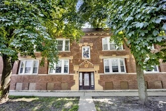 Building Photo - 2519 W Altgeld St