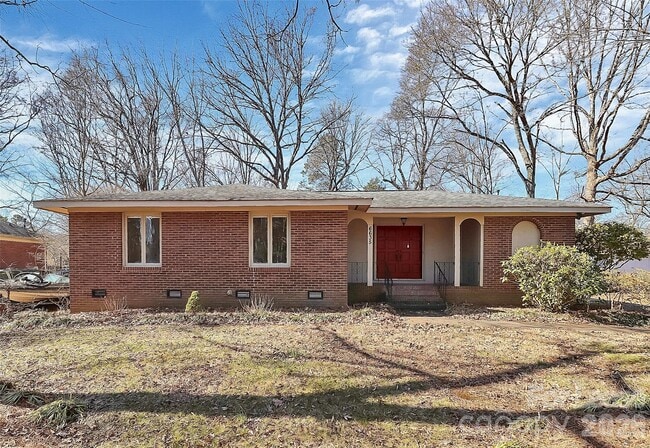 Building Photo - 6635 Olde Savannah Rd