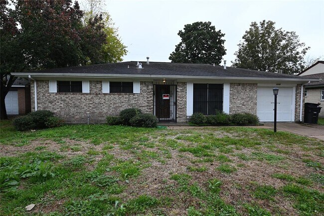 Building Photo - 1115 Helms Rd