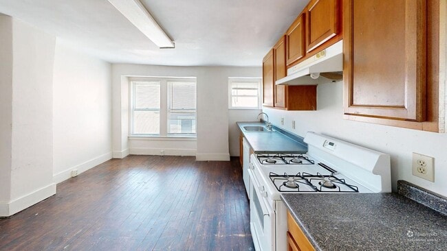 Interior Photo - 120 Main St.