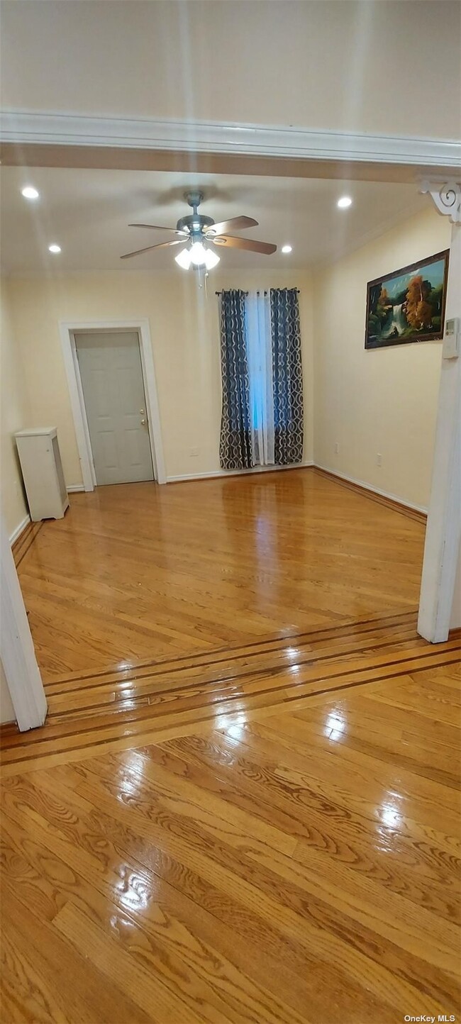 Foto del edificio - 101-32 103rd St