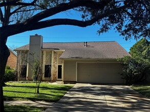 Building Photo - 2942 Jenny Dr