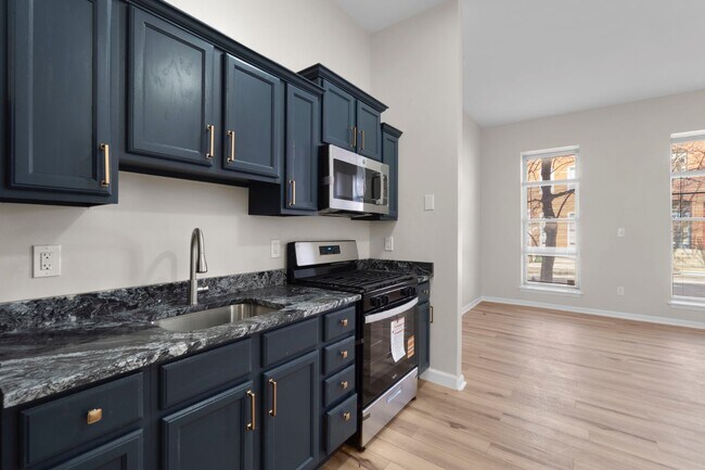 Foto del edificio - 2027 E Baltimore St