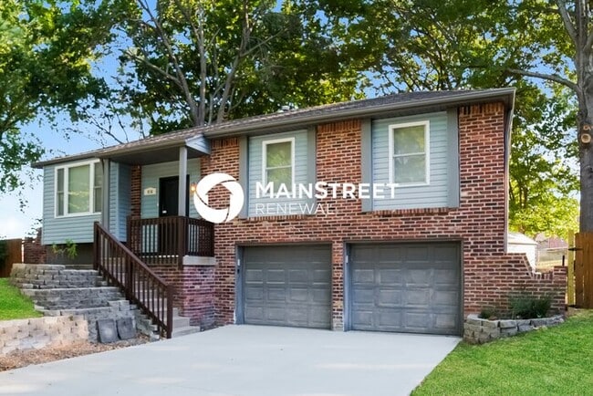 Building Photo - 3 Bedroom Pet-Friendly Home in BLUE SPRING...