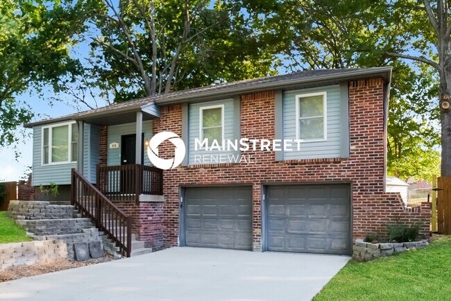 Foto del edificio - 3 Bedroom Pet-Friendly Home in BLUE SPRING...