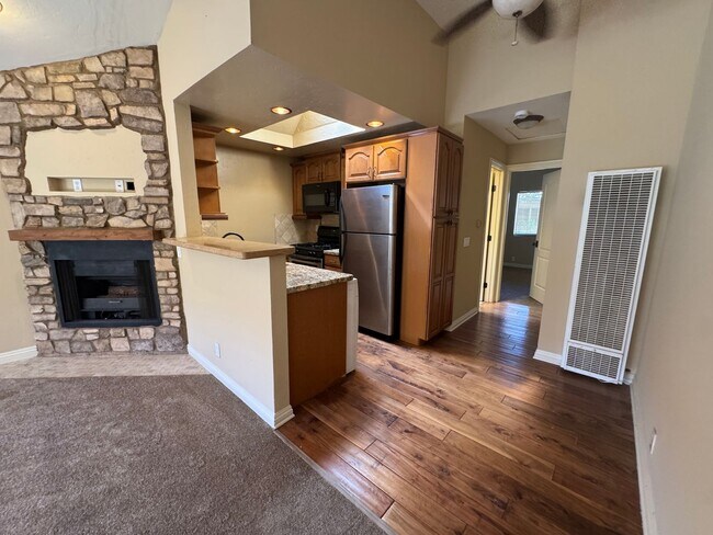 Building Photo - Talmadge Villas 1 Bedroom for Rent!