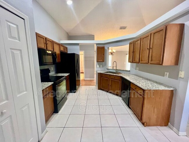 Building Photo - 1421 Teal Ct