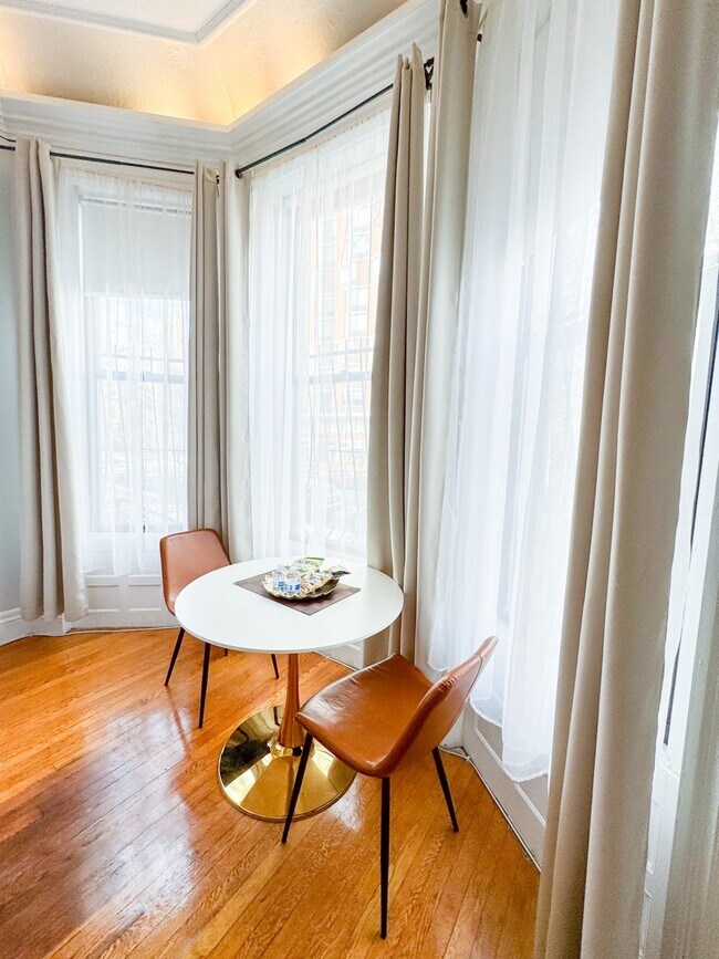 Foto del edificio - 337 Beacon St