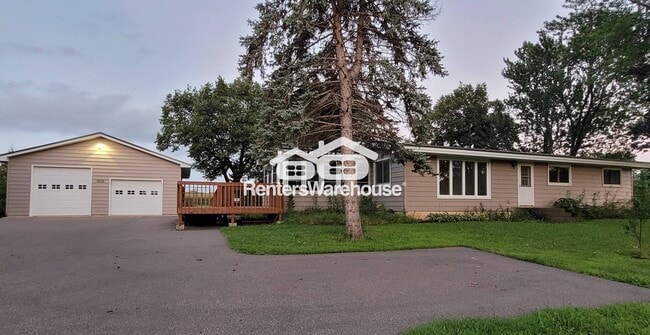 Building Photo - 10364 County Rd 17 SE