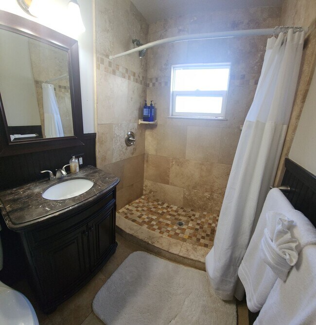 Foto del edificio - Islay Street  770-774