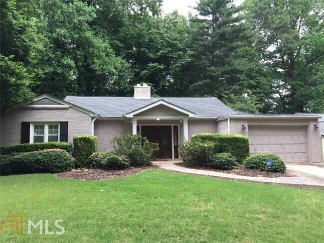 Building Photo - 557 Overbrook Dr NW