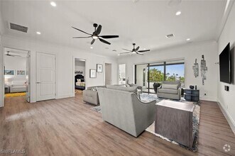 Building Photo - 5758 Riverside Dr
