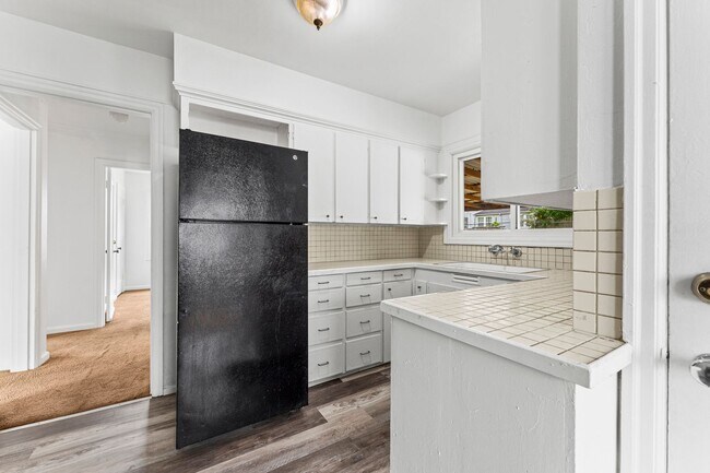 Foto del edificio - Clean, Spacious, and Rent Ready 2 bedroom ...