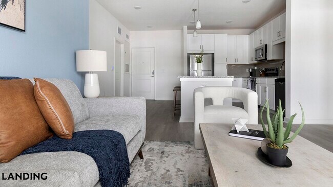 Foto del edificio - 12525 Tibbets Ln