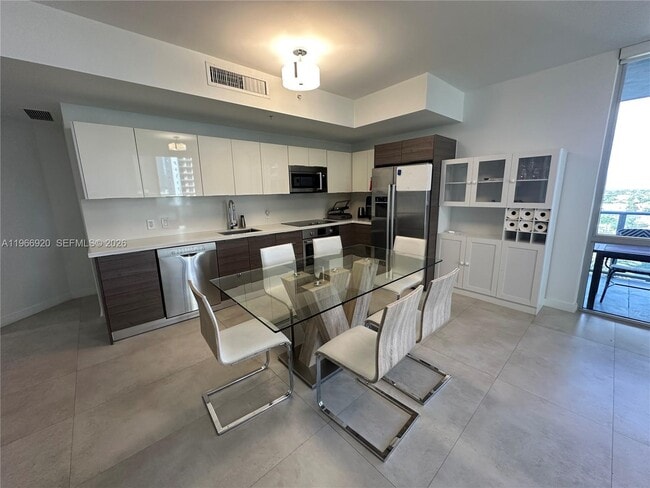 Foto del edificio - 1010 SW 2nd Ave