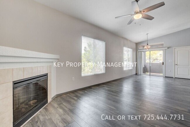 Foto del edificio - UPGRADED 2 BEDROOM CONDO NEAR 215/CHEYENNE