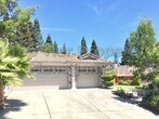 Foto principal - Beautiful 4 Bed / 2 Bath / 2,660 sqft Sing...