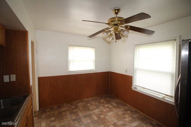 Building Photo - 3 br, 1 bath House - 26961 Andover St