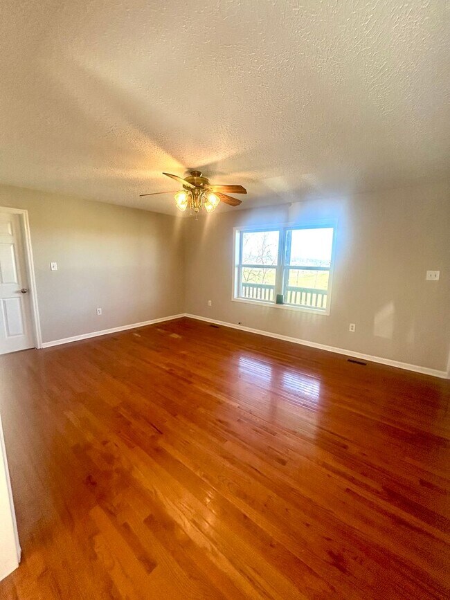 Building Photo - House for Rent in Mount Crawford