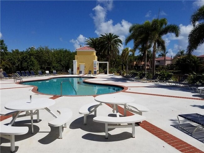 Photo - 1159 SE 6th Ct House