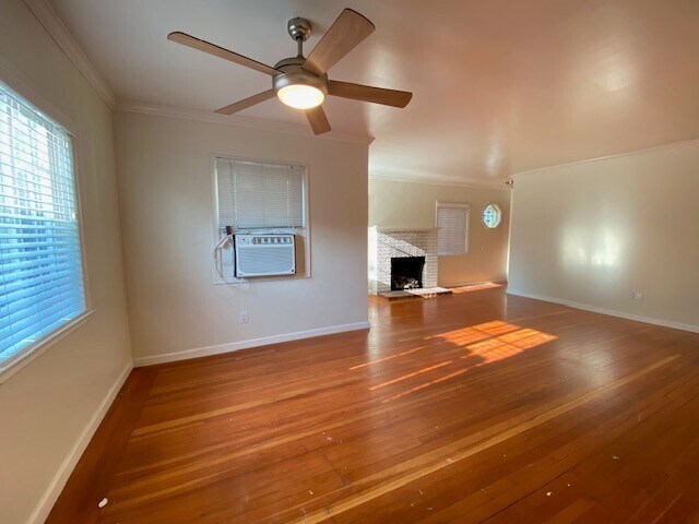 Foto del edificio - 1833 Parkside Dr
