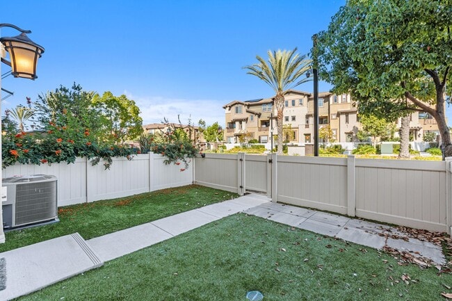 Building Photo - 4 bedroom - Pacific Ridge in Oceanside