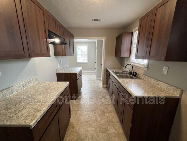 Foto del edificio - 1955 Martin Cir